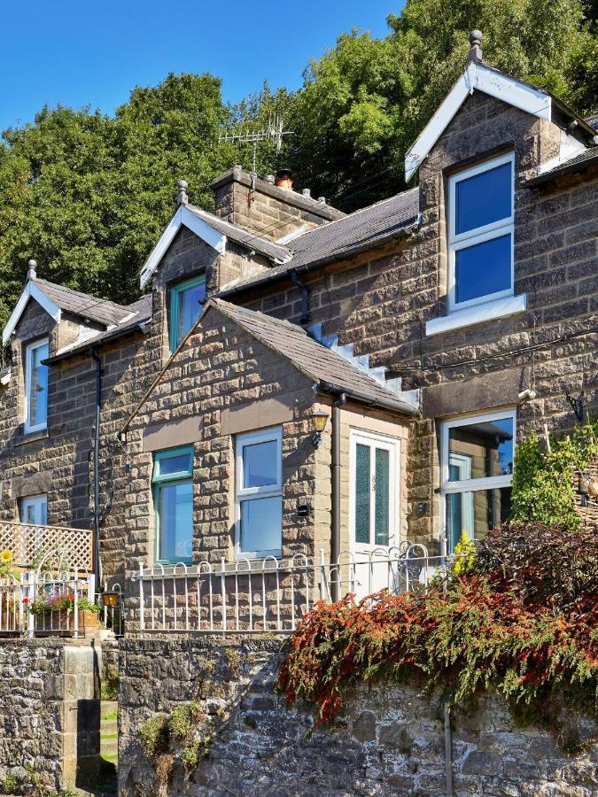 Finest Retreats - Peak View Villa Two Dales ภายนอก รูปภาพ